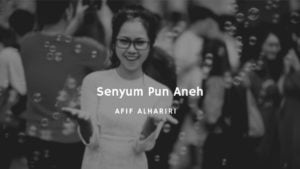 senyum