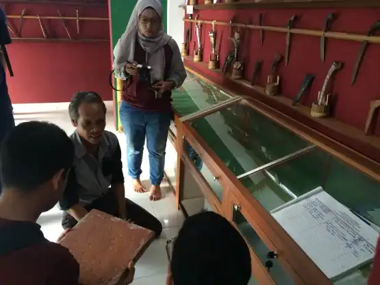 ubin merah museum keris