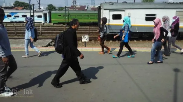 manusia manusia jakarta 600x334 1